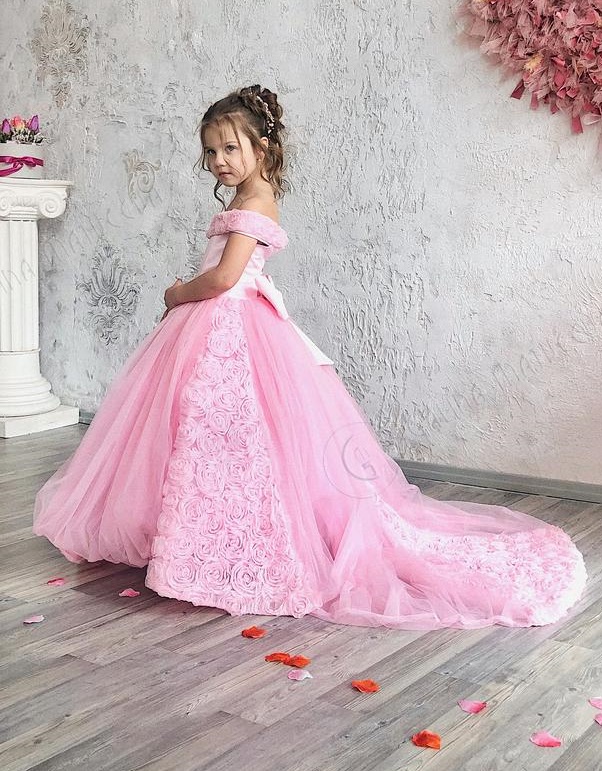 Los 43 vestidos de Gala más bellos del mundo para niñas 