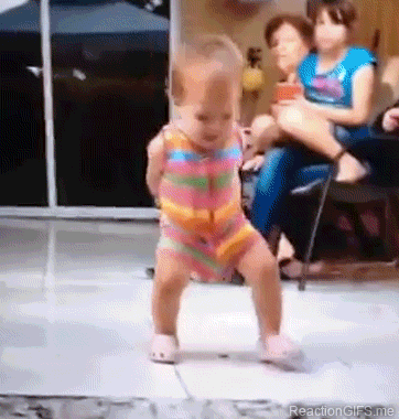 bebe bailando gif animado
