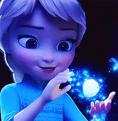 Gif Frozen, Elsa de niña haciendo magia con el hielo